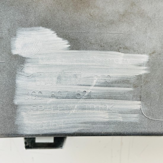 VW Passat Rear Bumper Diffuser Spoiler Trim Genuine White 2015 - 2018 [ak149]