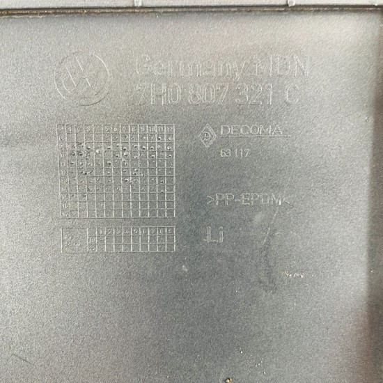 VW Transporter Rear Left Bumper Corner Genuine T5 Trim Cap 2004 – 2015 [za113]