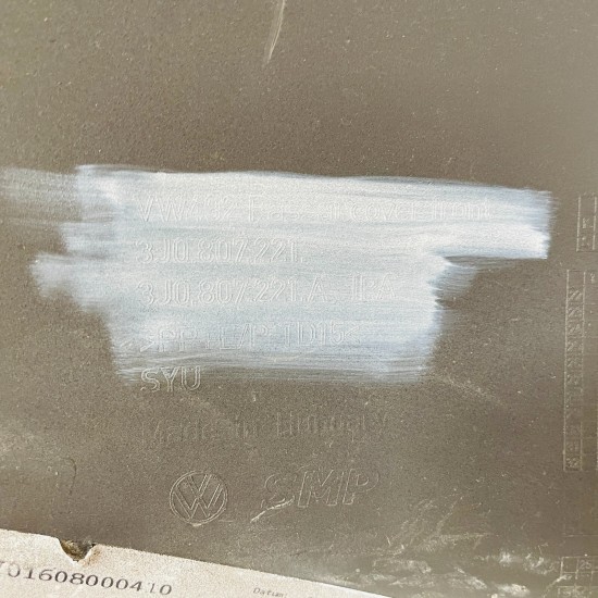 VW Passat Front Bumper Skin Genuine Black - No Repairs - 2024 – 2025 [ak162]