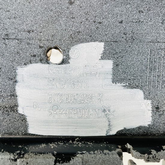 VW Tiguan Front Bumper Genuine White 2011 – 2015 [ao60]