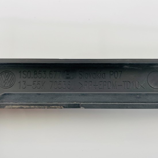 VW Up Front Bumper Centre Grill 2011 - 2016 [n131]