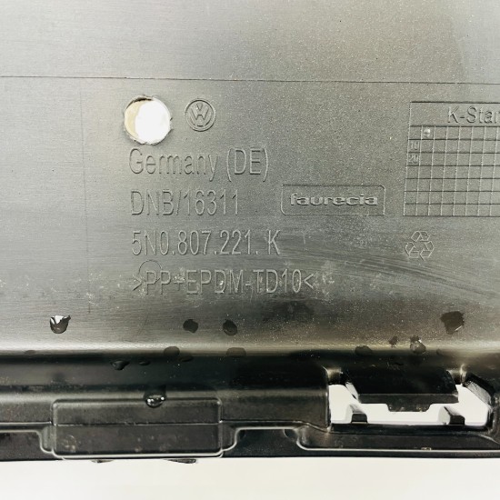 VW Tiguan Front Bumper Genuine Black With Lower Splitter Trim 2011 – 2015 [ap36]