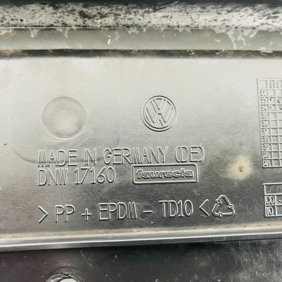 VW Golf Mk7 Front Bumper Diffuser Genuine Black Lower Trim 2013 – 2017 [ap132]