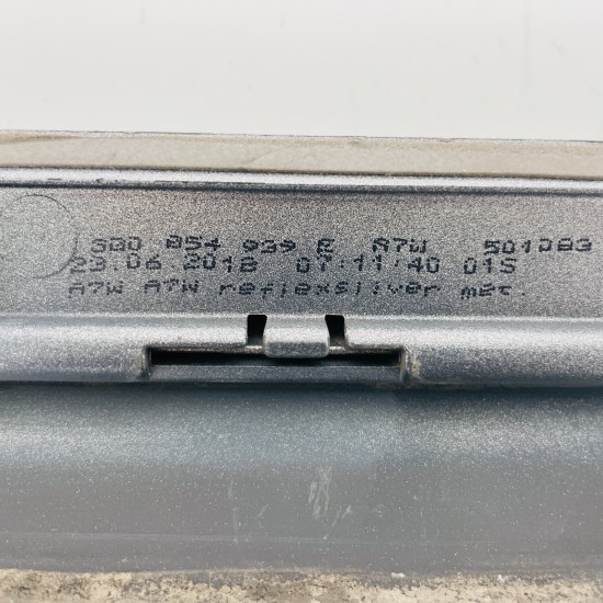 VW Passat B8 Front Left Door Moulding Genuine Protective Trim Strip 2015 - 2019 VW Passat B8 Front Left Door Moulding Genuine Protective Trim Strip 2015 - 2019