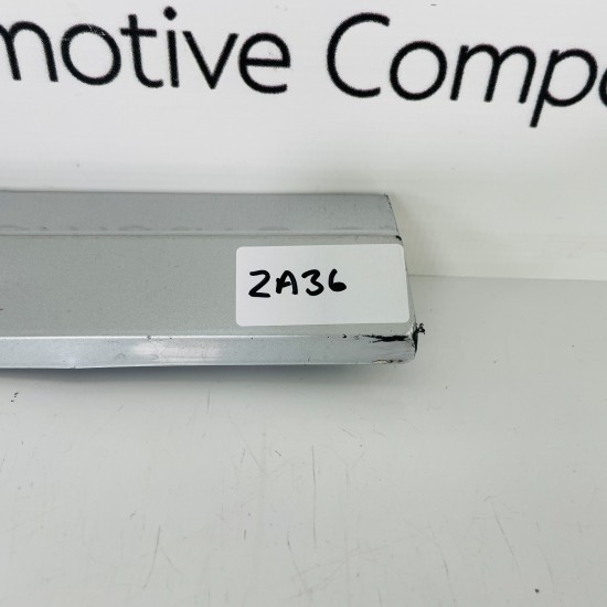 VW Passat B8 Front Left Door Moulding Genuine Protective Trim Strip 2015 - 2019 VW Passat B8 Front Left Door Moulding Genuine Protective Trim Strip 2015 - 2019