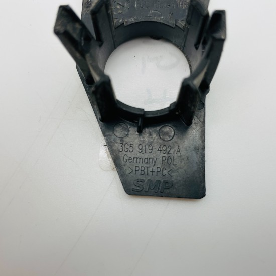 VW Passat B8 Rear Bumper Pdc Sensor Support Bracket 2015 - 2023 [v157]
