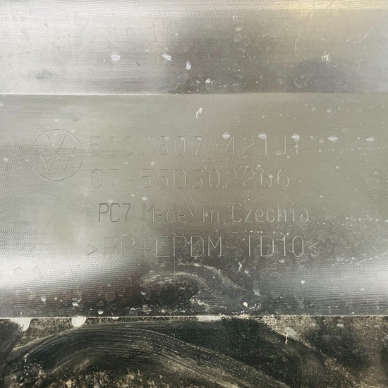 VW Golf Sv Sportsvan Rear Bumper Genuine Red -no Reapairs - 2017 - 2021 [ak40]