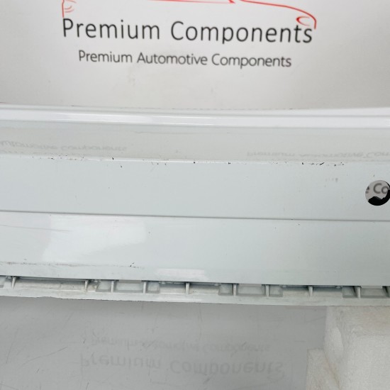 VW Touran R Line Rear Bumper Skin Genuine White - No Repairs - 2015 – 2020 [ak81