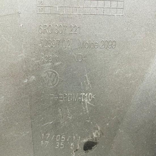 VW Polo Front Bumper Genuine Grey With Jets 6c0807221 | 2014 - 2018 [at14]