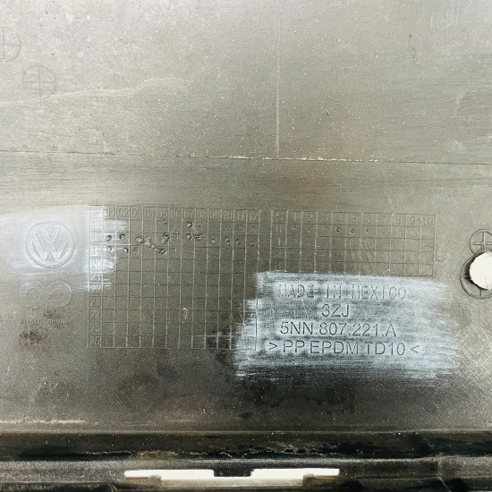 VW Tiguan Front Bumper Mk2 R Line Genuine Grey 5nn807221a | 2016 – 2020 [at41]