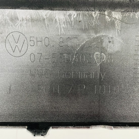 VW Golf Mk8 Front Bumper Se Genuine Silver 5h0807221h | 2020 - 2023 [aj48]