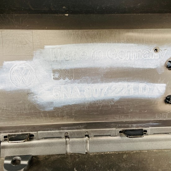 VW Tiguan Front Bumper R Line Mk2 Genuine Grey 5na807221d | 2021 – 2023 [at105]