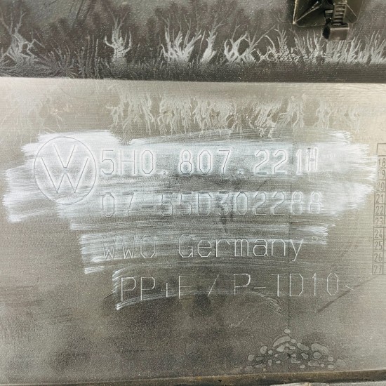 VW Golf Front Bumper Mk8 Se Genuine Grey 5h0807221h | 2020 - 2023 [at38]