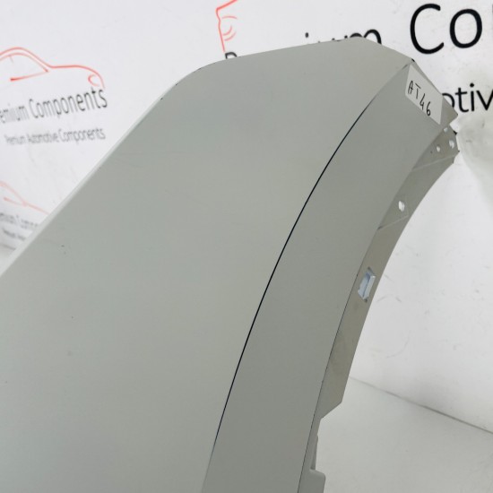 VW Tiguan Front Bumper Genuine White Mk2 Face Lift 5na807221c | 2021 – 2023