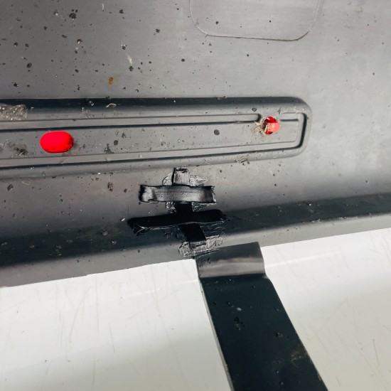 VW Transporter Rear Bumper Skin Genuine T5 Respray Required 2004 – 2011 [ai10]