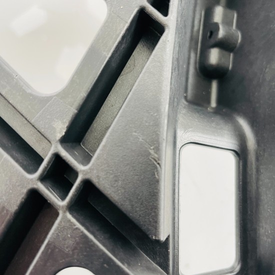 VW Golf Front Bumper Left Mounting Bracket Mk7 Genuine 5g0807723d | 2013 – 2017