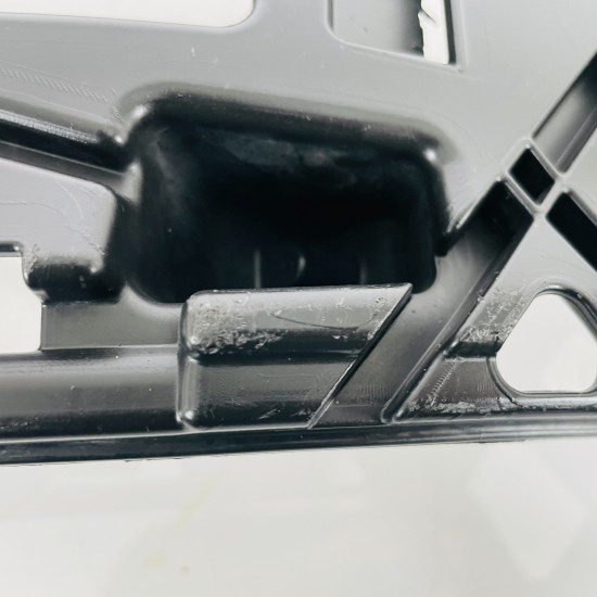 VW Golf Front Bumper Left Mounting Bracket Mk7 Genuine 5g0807723b | 2013 – 2017