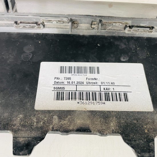 VW Tiguan Front Bumper R Line Mk2 Genuine Grey 5na807221d | 2021 – 2023 [at105]