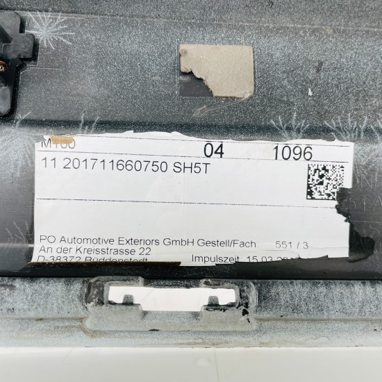 VW Touran R Line Rear Bumper Skin Genuine White - No Repairs - 2015 – 2020 [ak81