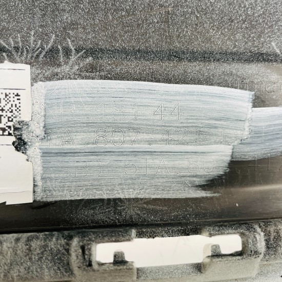 VW Touran R Line Rear Bumper Skin Genuine White - No Repairs - 2015 – 2020 [ak81