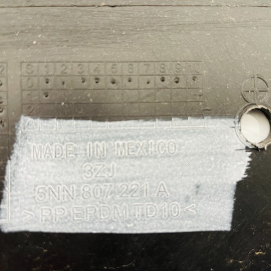 VW Tiguan Front Bumper R Line Genuine Grey 5nn807221a | 2016–2020 [Ba37]