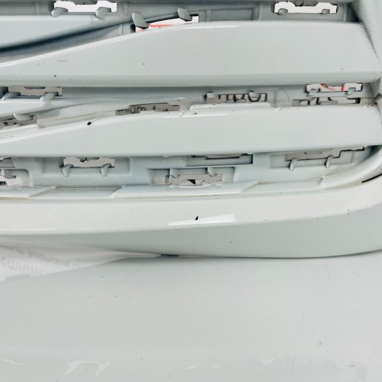 VW Golf Front Bumper  Mk8 Se Genuine White 5h0807221h | 2020-2023 [v24]