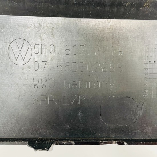 VW Golf Front Bumper Mk8 Se Genuine Black 5h0807221h | 2020-2023 [aj125]