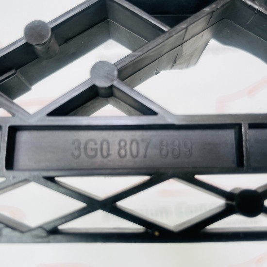 VW Passat Front Bumper Bracket Mount B8 Genuine 3g0807889 2015–2019 [za123]