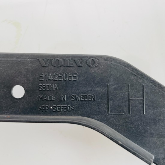Volvo V90 Rear Bumper Bracket Genuine Left Side Support Mount 2016 – 2019 [za63]