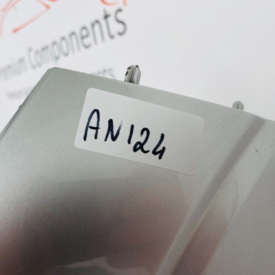 Volvo Xc60 Front Bumper Genuine Silver R-design 2017 - 2021 [an124]