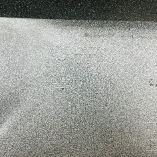 Volvo Xc40 Front Bumper Genuine Grey Recharge Electric 2022 – 2025 [an92]