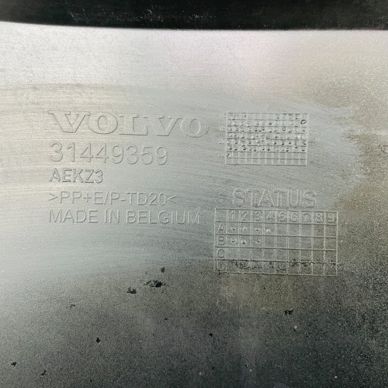 Volvo Xc40 Front Bumper Genuine Black With Pdc 31449359 | 2017 - 2022 [al4]