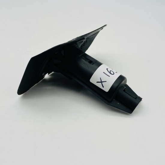 Volvo Xc60 Mk2 Passenger Side Headlight Washer Jet Mount 2018 - 2022 [x163]