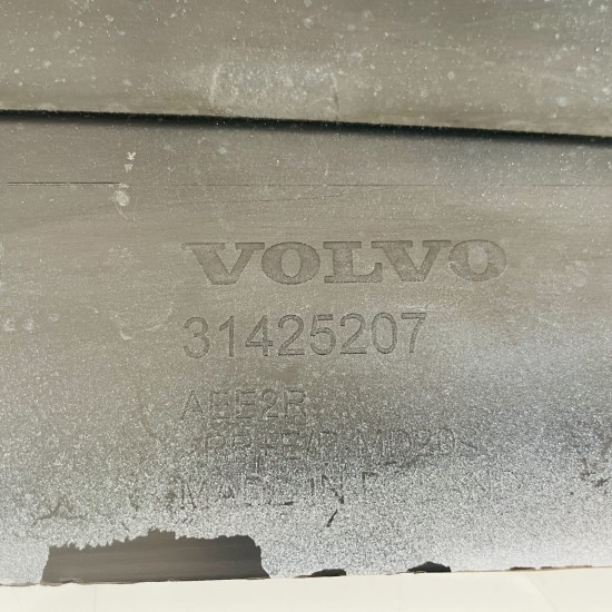 Volvo Xc60 Diffuser Rear Bumper Genuine White Lower Trim Section 2017 - 2022