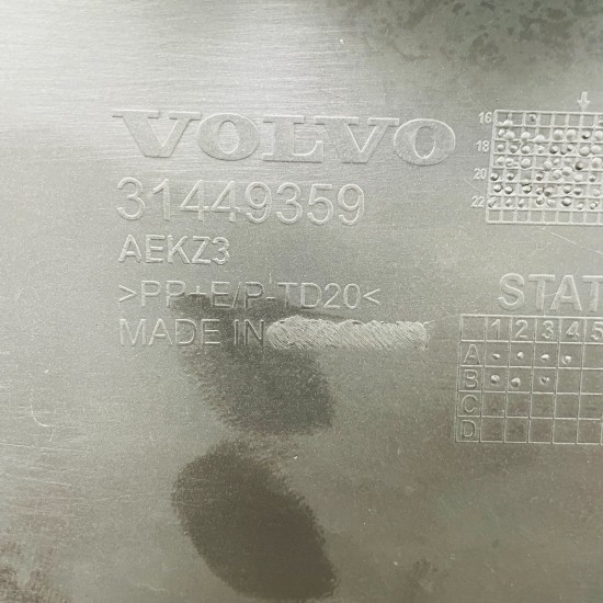 Volvo Xc40 Front Bumper Genuine Black R-design 31690933 / 2017 - 2022 [ar49]